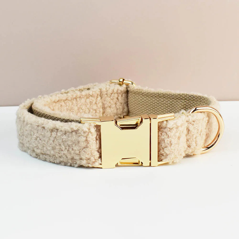 Collier laine bouclée Beige – Maison Canovia